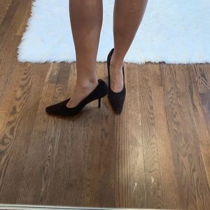 Ann Klein vintage collection suede pumps
